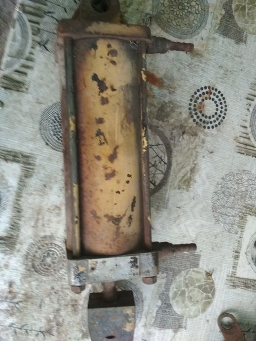 Пневмотический цилиндр