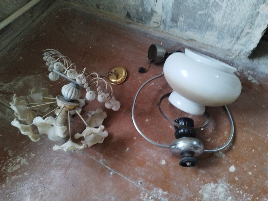 Отдам люстру бесплатно