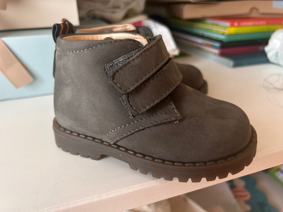 Детски боти Walkey