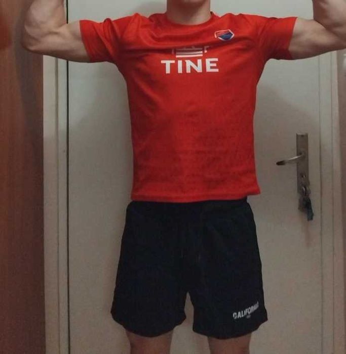 Мъжки спортни тениски