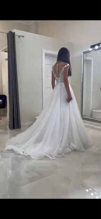 Vând rochie de mireasă