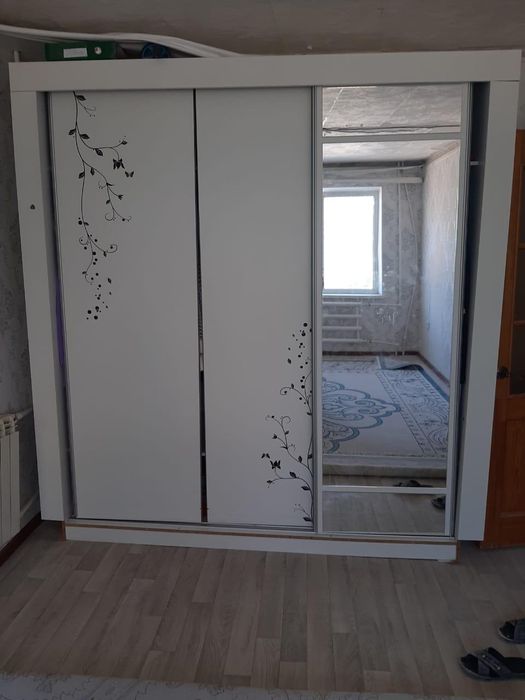 Продам шкаф-купе