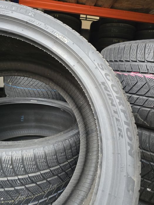 Set 305.35.21 pirelli m+s