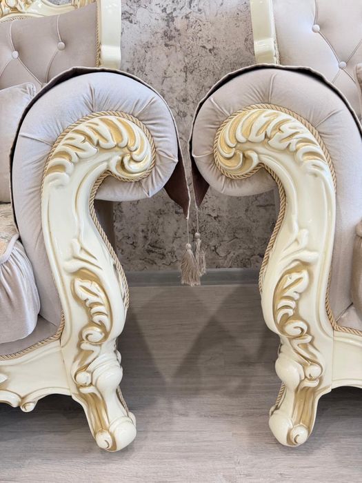 Мягкий уголок для гостинной