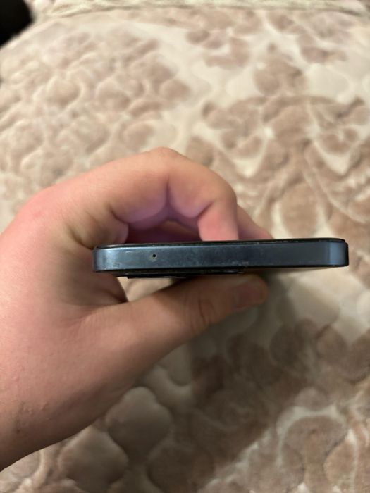 Телефон Vivo v25e