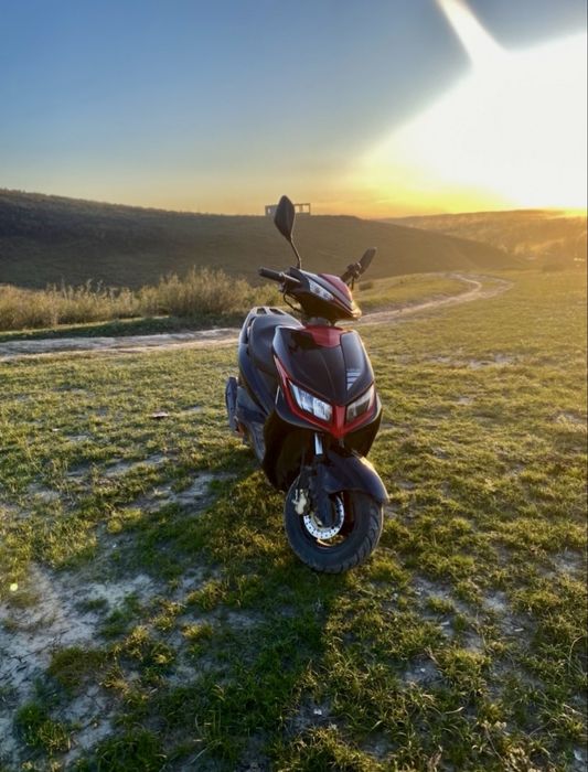 Скутрер м8 150 кубов