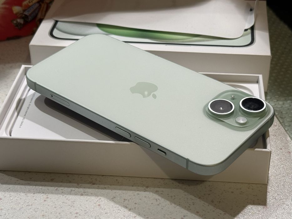 iPhone 15 128GB Green - Перфектен, 96% Батерия.