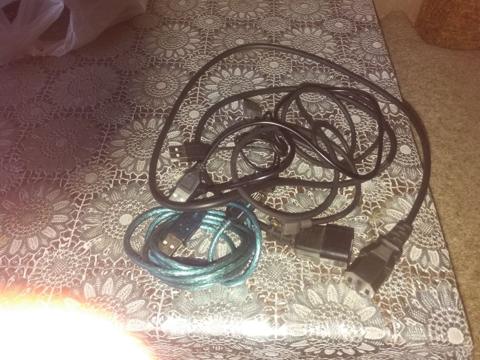 Зарядное устройство  разные 300т