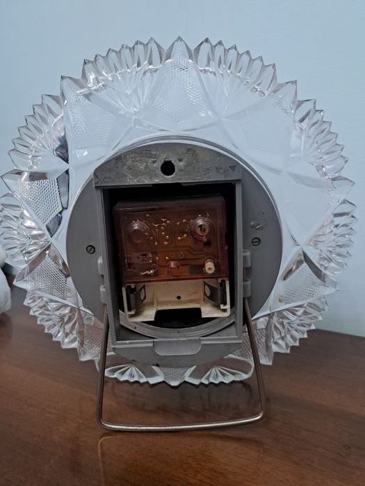 Хрустальные часы "Маяк"