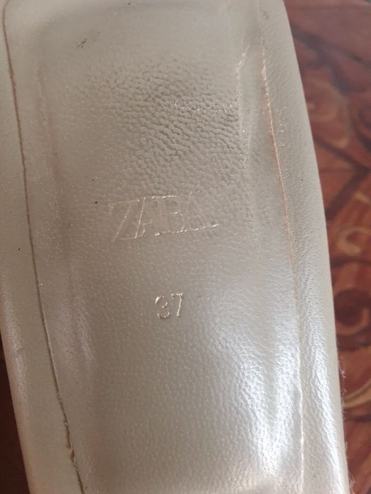 Продам туфли Zara 37 размер