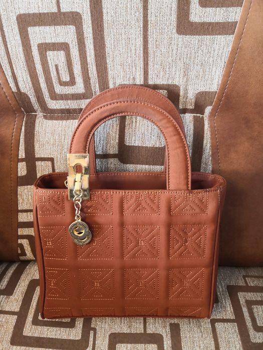 Poșetă femei nouă