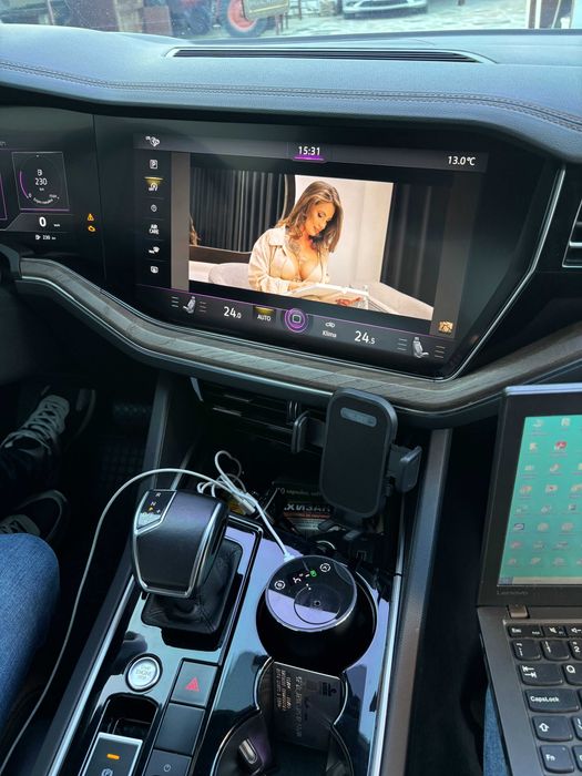 VW Touareg Full Screen Apple CarPlay Android Auto Цял Екран Разпъване
