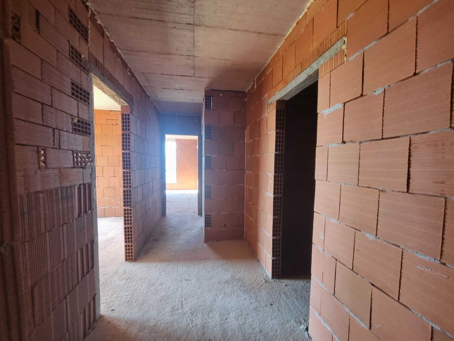 Продава се Тристаен апартамент в Благоевград, Освобождение - 100 кв.м за 847 €/кв.м - Снимка #5