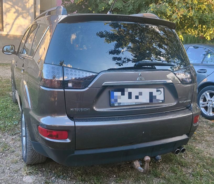 MITSUBISHI Outlander 2012 — imagine 2