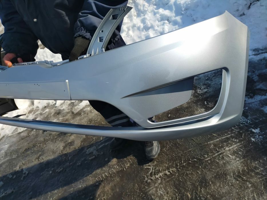 Бампер кия рио в цвете