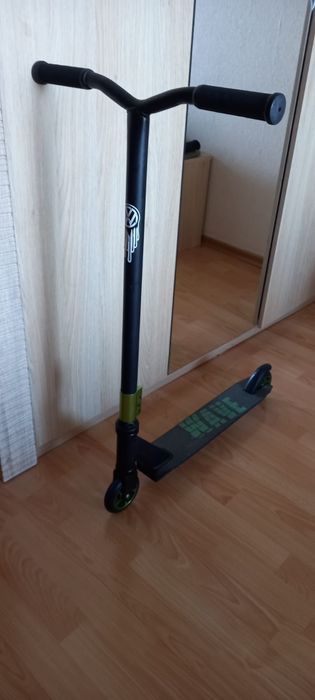 Продам  самокат.