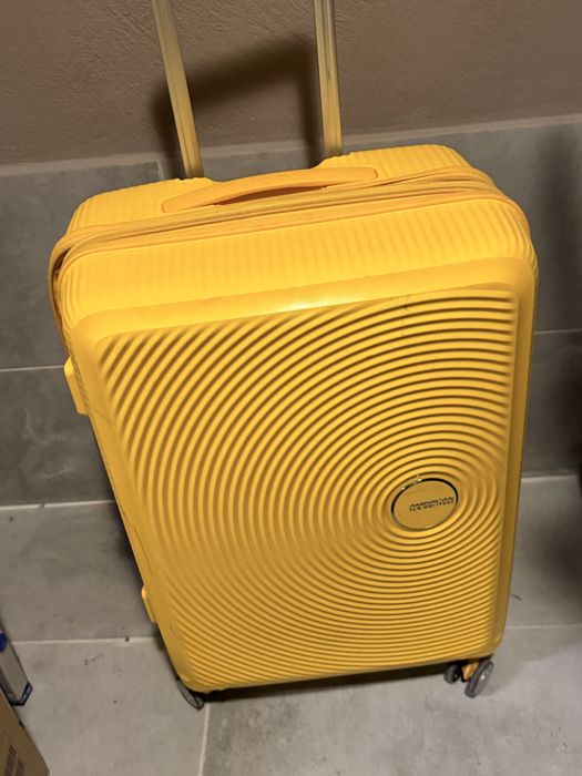American Tourister 2 куфара с разширение 77 л.и 55л.