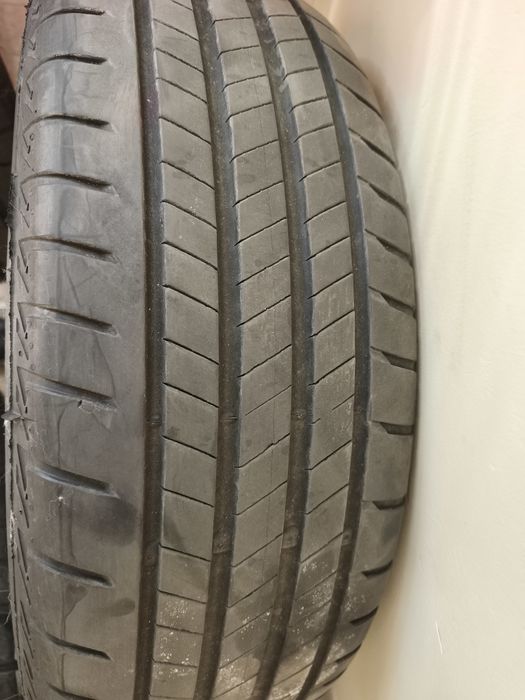 Bridgestone vara 17 inch