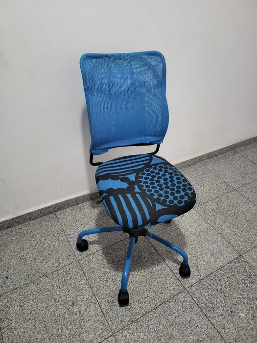 Scaun rotativ, reglabil pentru birou