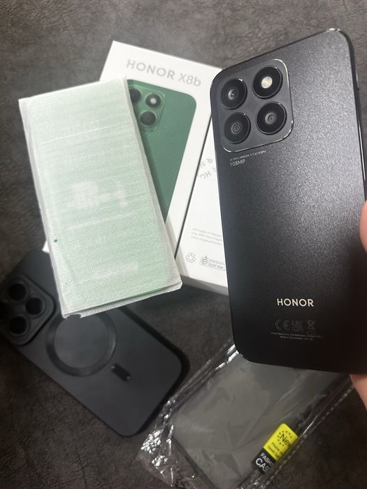 Продам телефон Honor x8b