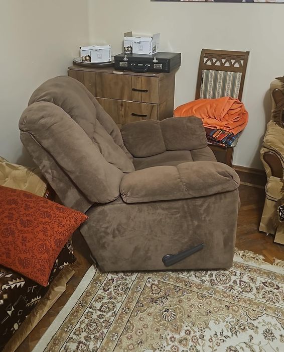 Кресло качалка реклайнер откидные тканевые