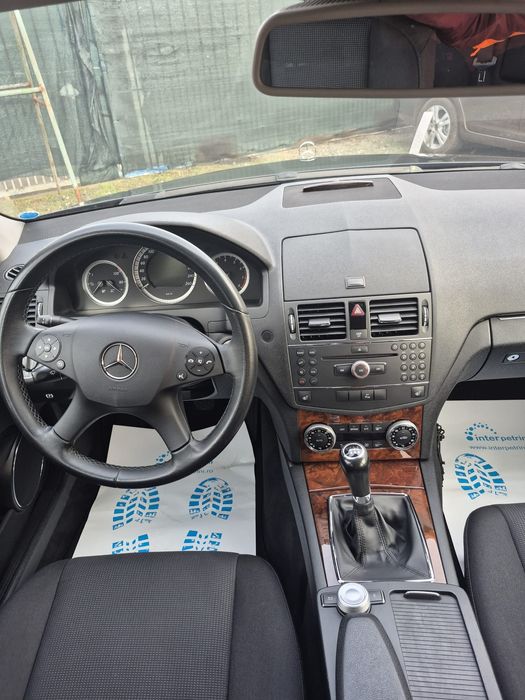 Mercedes C-Class C180 W204 - 1.6i 156CP - Clima * Istoric Service