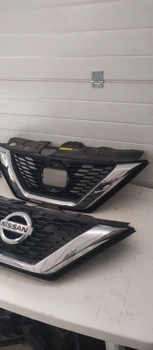 Grila bara fata , trager Nissan Qashqai J11
