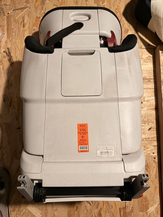 Scaun auto copii Britax Römer KIDFIX II XP (15-36 kg) – stare bună