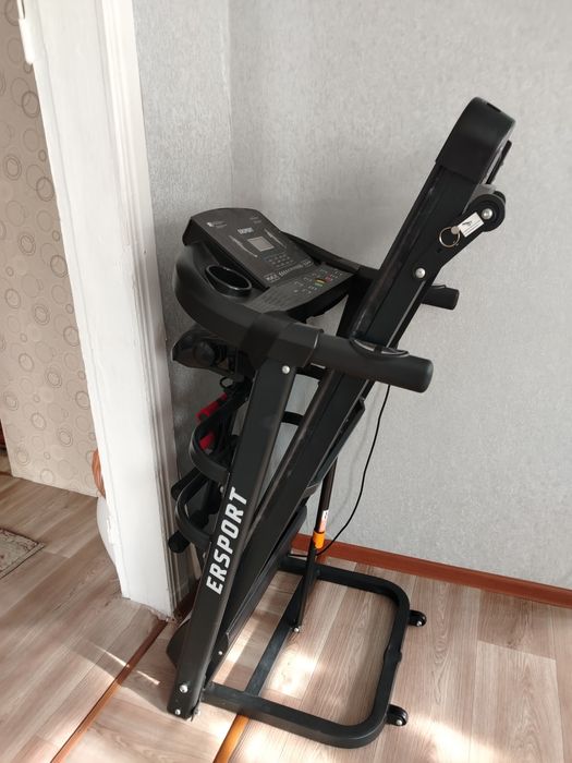 Продам беговую дорожку в Самарке!