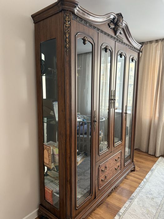 Продам шкаф для гостиной