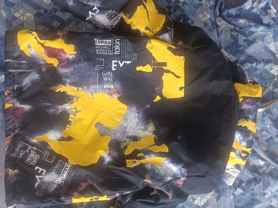 Продам куртку осень-весна