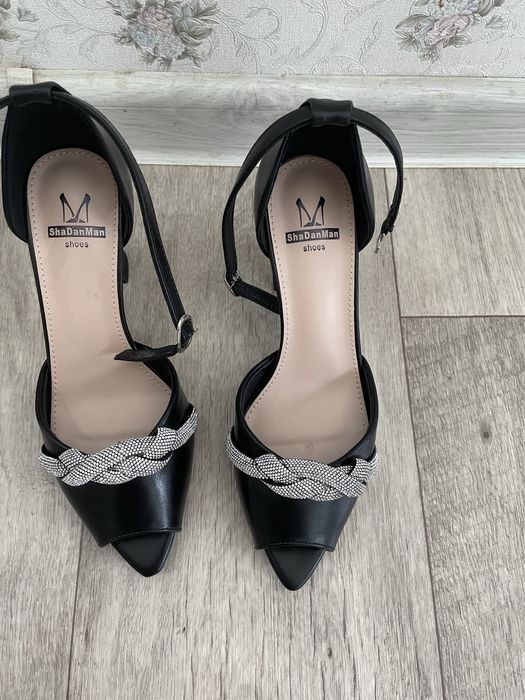 Босоножки, туфли открытые вечерние