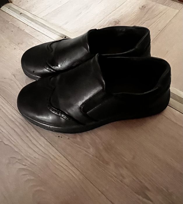 Сатылады бир ак рет киілген