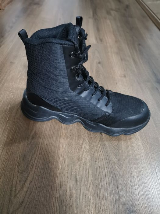 Обувки (подходящи за планински преходи)