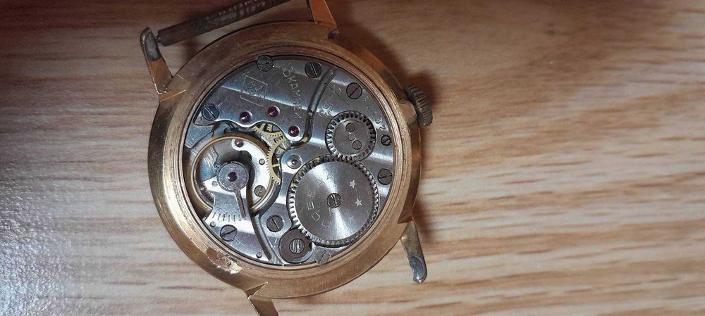 Ceasuri vechi placate aur