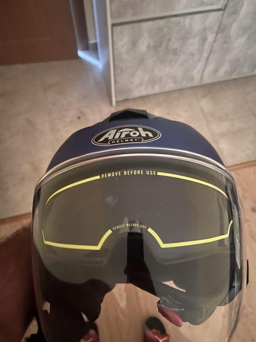 Чисто нова каска