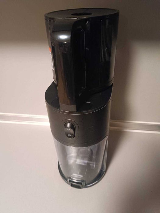 Hurom H400 - Тиха, мощна и лесна за почистване сокоизтисквачка