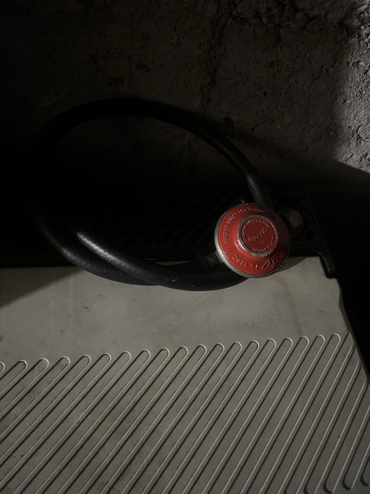 Хладилник на газ, 12v и 220v