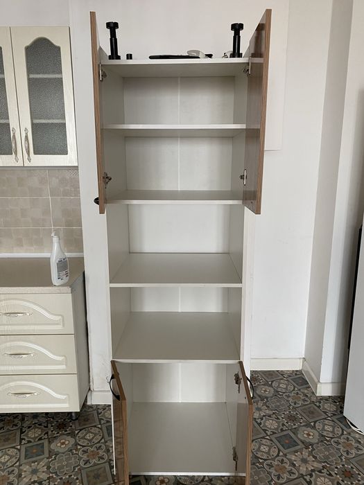 Продам шкафы для вещей