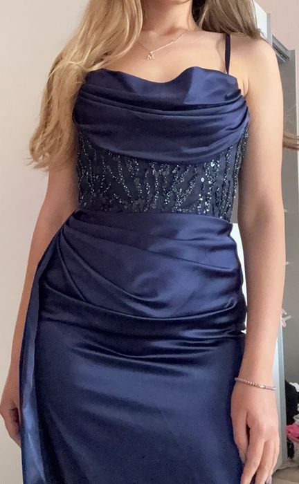 Дамска официална рокля Trendyol