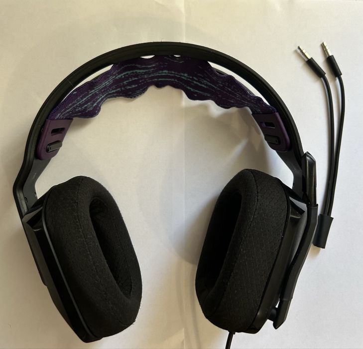 Наушники Logitech G335