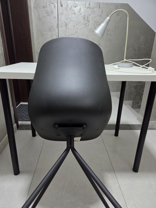 Set birou IKEA (scaun, masa, lampa)