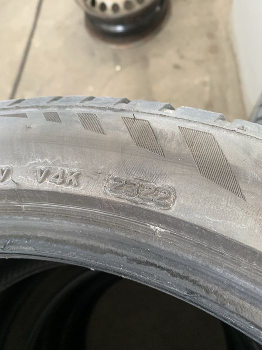 Всесезонни гуми Bridgestone 235/45/18