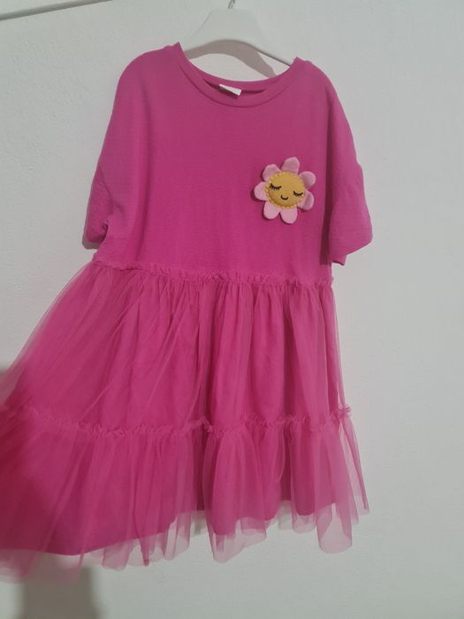 3 Rochite 3-4 ani, 104 cm. 50 lei bucata, pret fix.