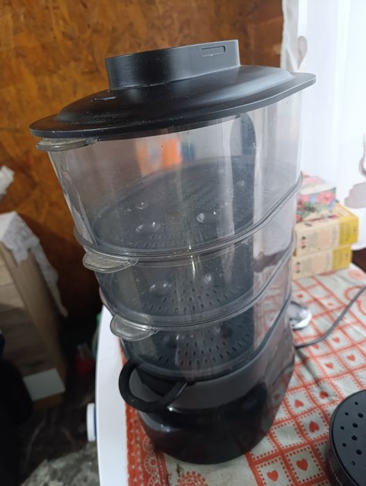 Aparat de gătit cu aburi pe 3 nivele