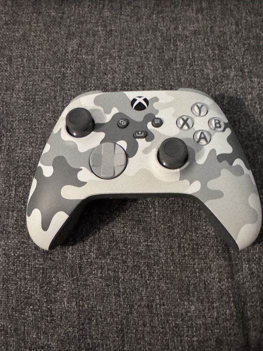 Xbox one S, 1TB.