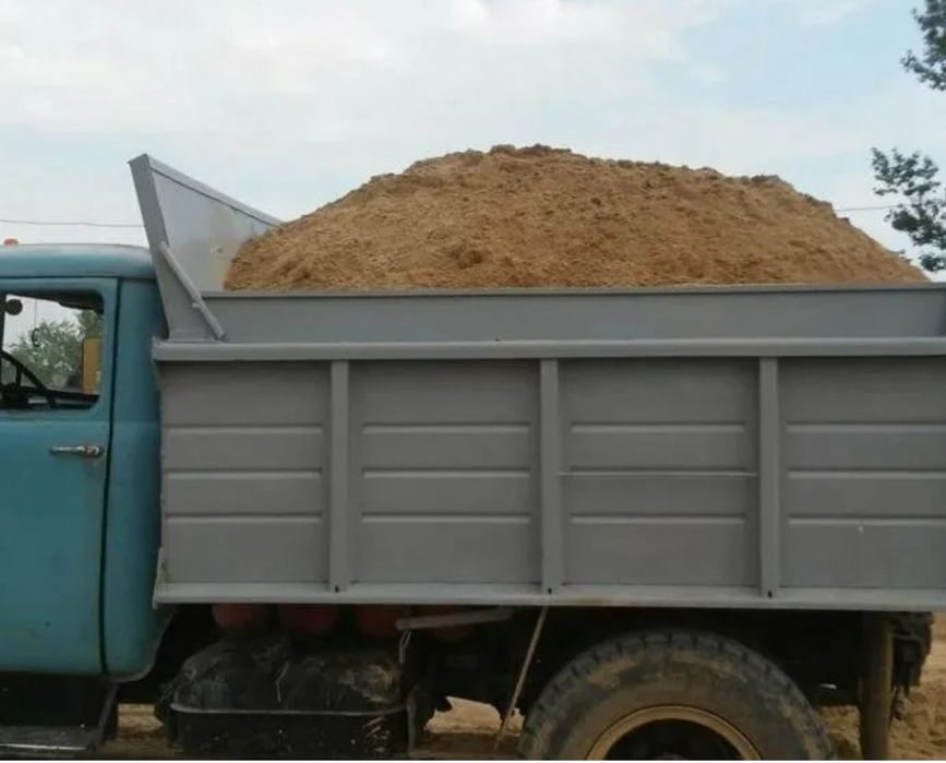 Песок, балласт, щебень, отсев.