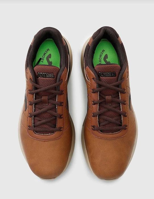 Продам кроссовки Joma