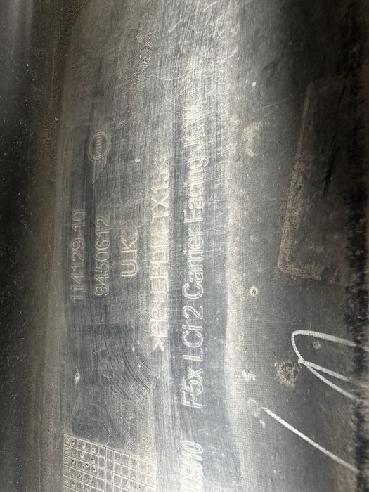 Bară față grilă capotă motor mini one-cooper.F56.F55.