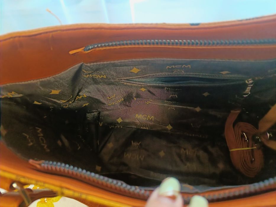 Дамска чанта МСМ в комплект с портфейл и несесер